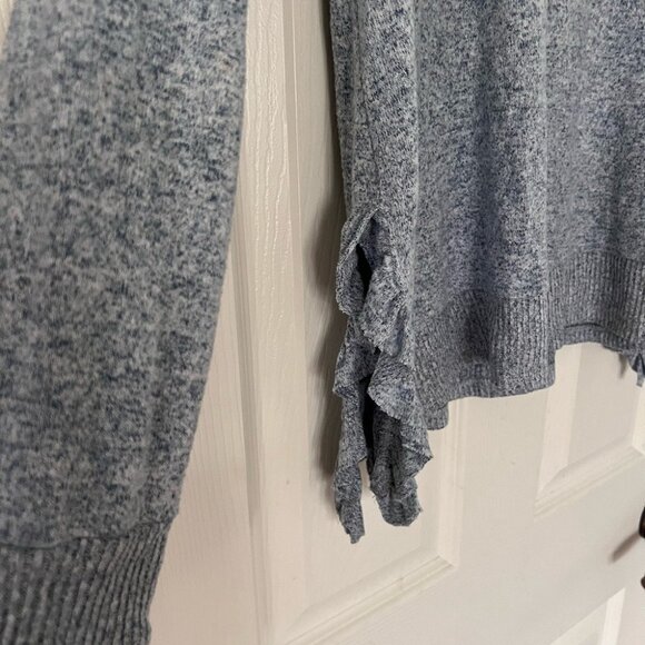Cupid Women’s Gray Blue Soft Knit Sweater Top Tie Sleeve Detail Size L - Picture 4 of 4